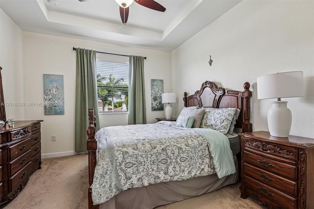 284 SE 37th Ter, Homestead, FL 33033