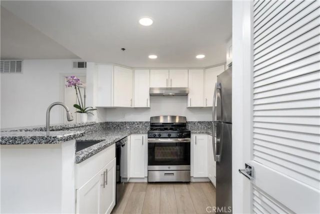 35 Linden, Long Beach, CA 90802