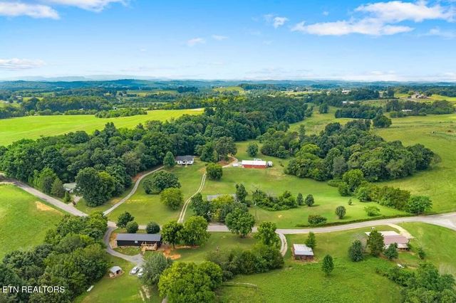225 Summit Rd, Madisonville, TN 37354