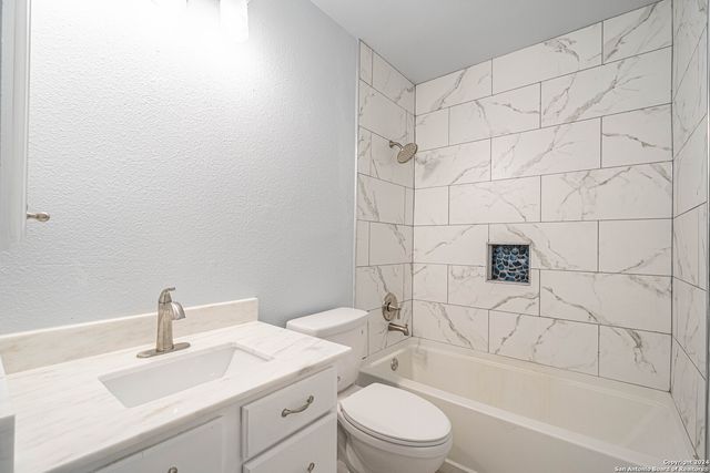 2207 OPAL CREEK DR, San Antonio, TX 78232