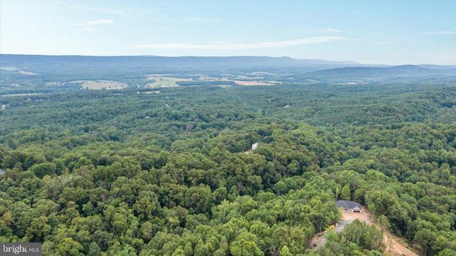 405 TEARDROP TRAIL, Gerrardstown, WV 25420