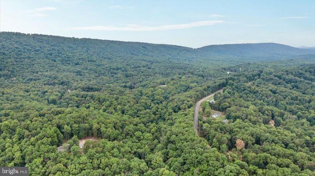 405 TEARDROP TRAIL, Gerrardstown, WV 25420