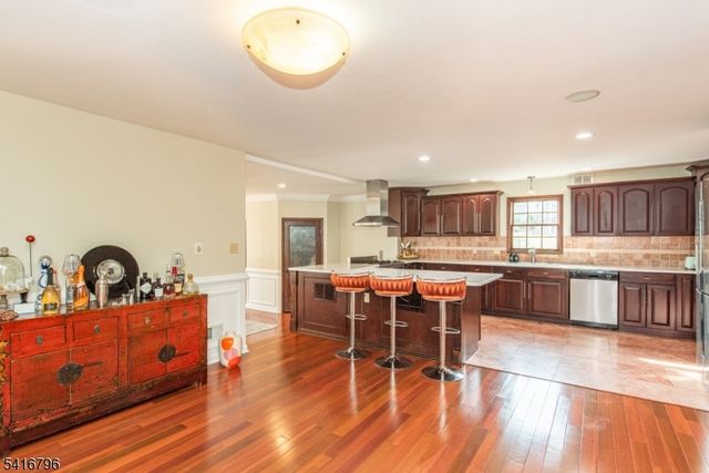 35 Waughaw Rd, Montville Twp., NJ 07082