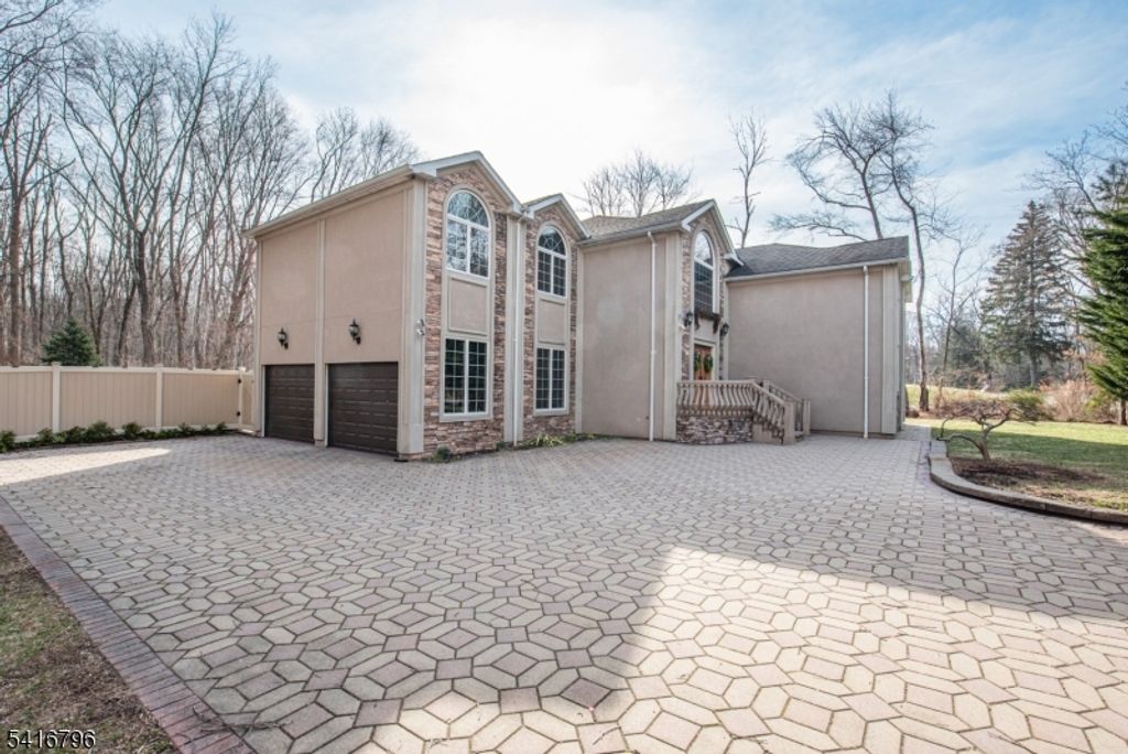 35 Waughaw Rd, Montville Twp., NJ 07082 — photo 2