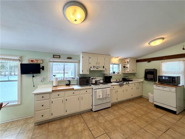 917 County Road 16, Orange, NY 14812