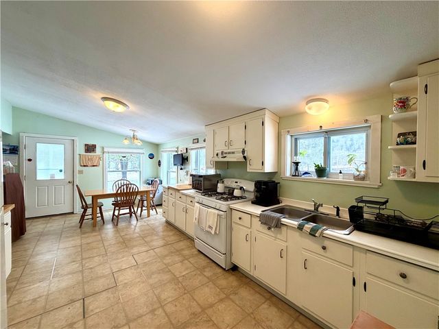 917 County Road 16, Orange, NY 14812