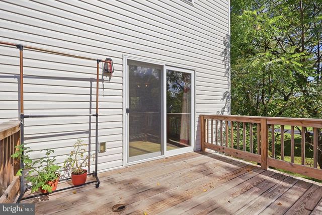 160 PAYNE DR, Mount Wolf, PA 17347