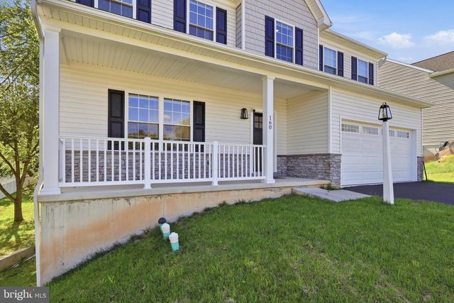 160 PAYNE DR, Mount Wolf, PA 17347