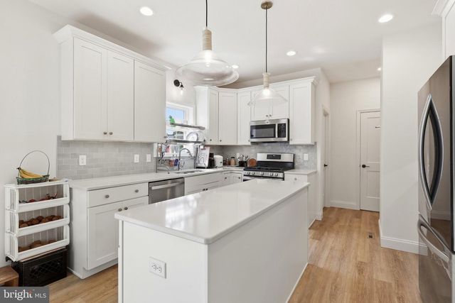 160 PAYNE DR, Mount Wolf, PA 17347