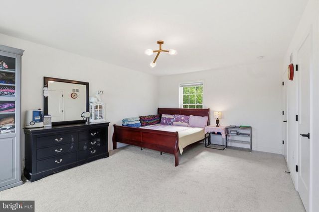 160 PAYNE DR, Mount Wolf, PA 17347