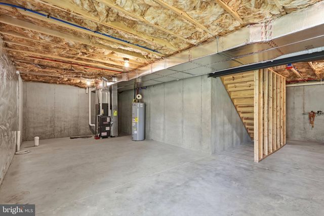 160 PAYNE DR, Mount Wolf, PA 17347