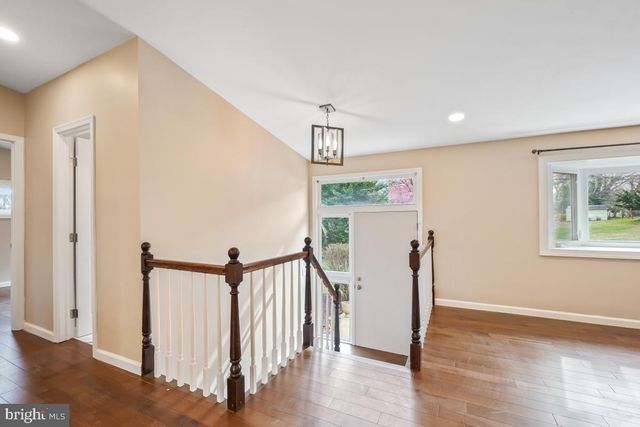 6212 LONG MEADOW DR, Sykesville, MD 21784