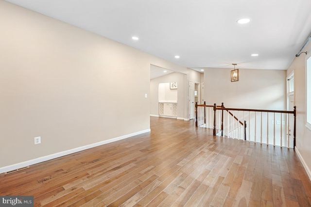 6212 LONG MEADOW DR, Sykesville, MD 21784