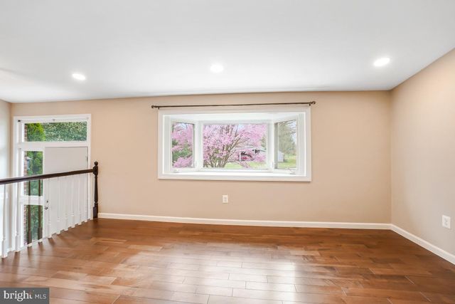 6212 LONG MEADOW DR, Sykesville, MD 21784