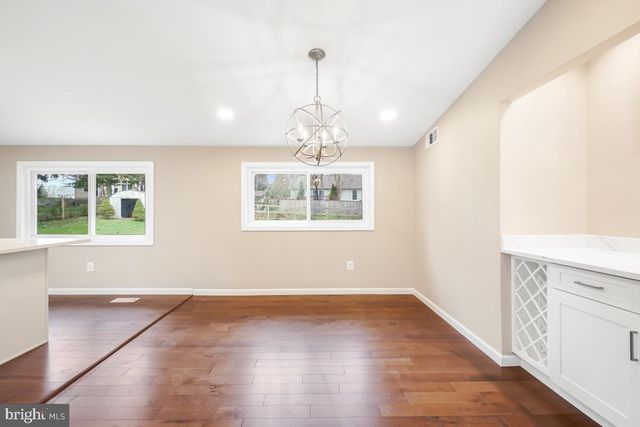 6212 LONG MEADOW DR, Sykesville, MD 21784