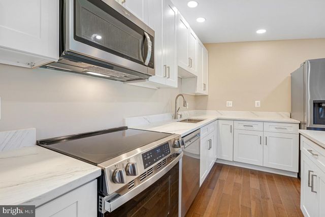 6212 LONG MEADOW DR, Sykesville, MD 21784