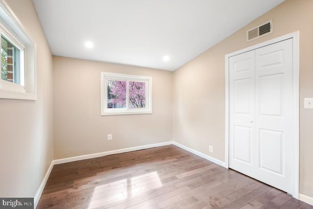 6212 LONG MEADOW DR, Sykesville, MD 21784