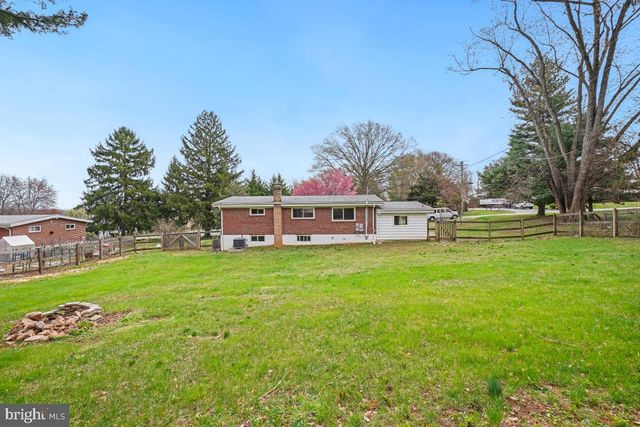 6212 LONG MEADOW DR, Sykesville, MD 21784