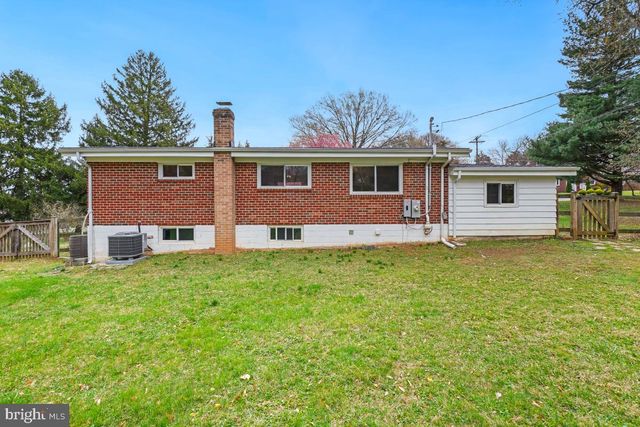 6212 LONG MEADOW DR, Sykesville, MD 21784