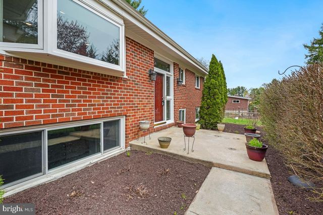 6212 LONG MEADOW DR, Sykesville, MD 21784