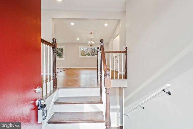 6212 LONG MEADOW DR, Sykesville, MD 21784
