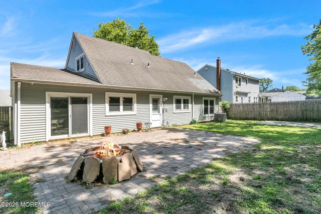 35 Lisa Drive, Hazlet, NJ 07730