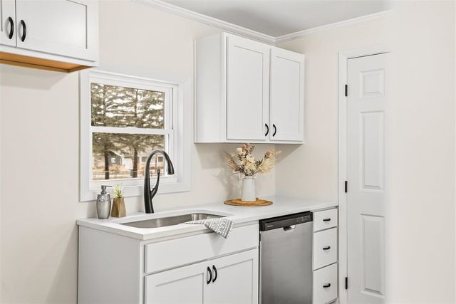 605 Coolidge Avenue, Kalamazoo, MI 49006