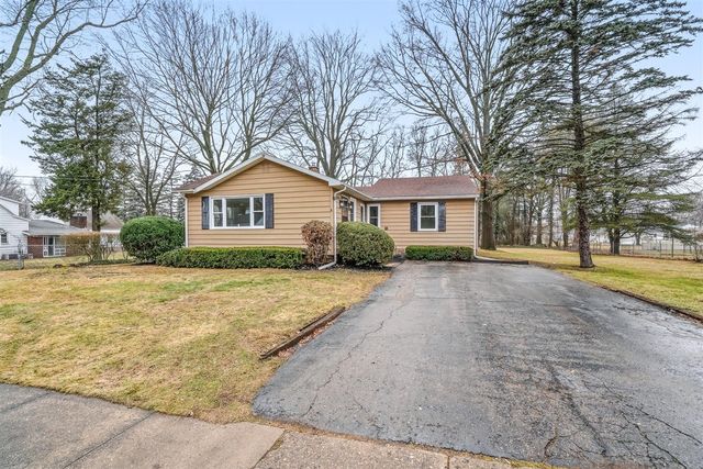 605 Coolidge Avenue, Kalamazoo, MI 49006