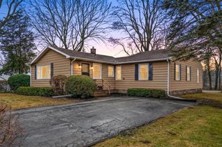 605 Coolidge Avenue, Kalamazoo, MI 49006