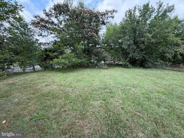 9203 OX RD, Lorton, VA 22079
