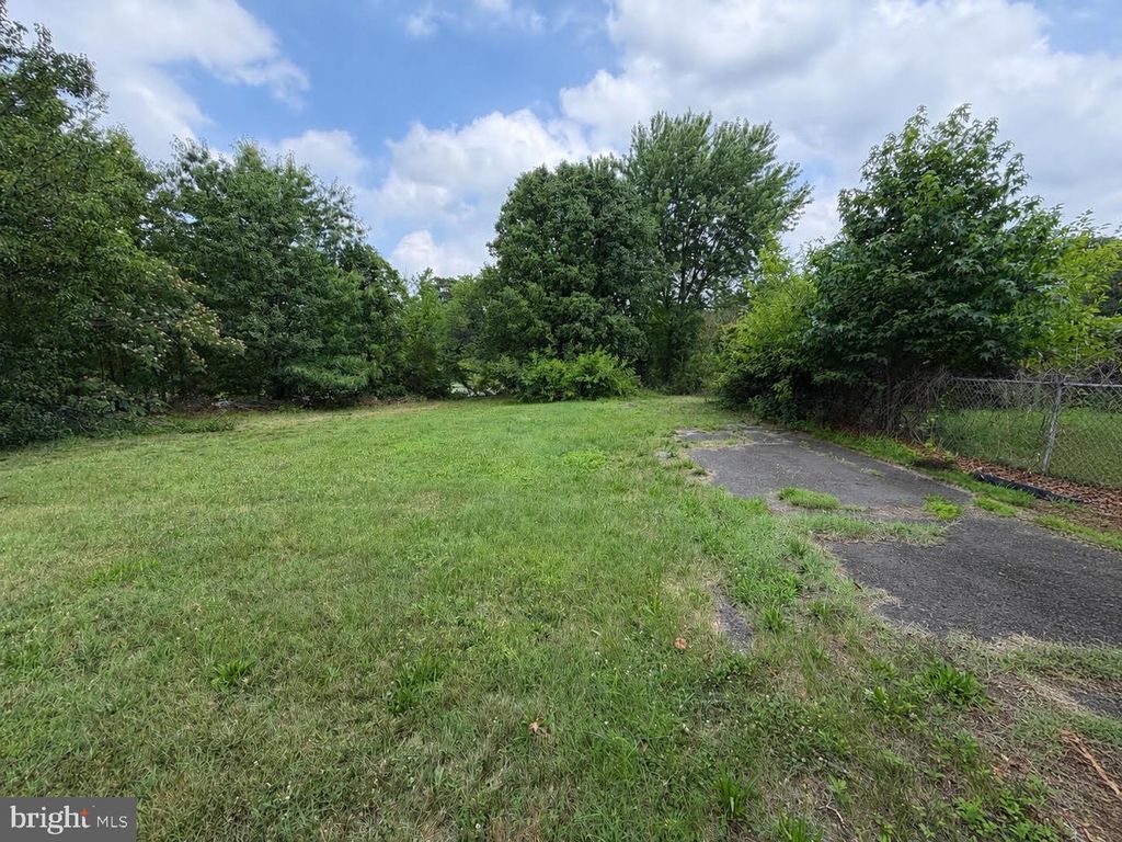 9203 OX RD, Lorton, VA 22079