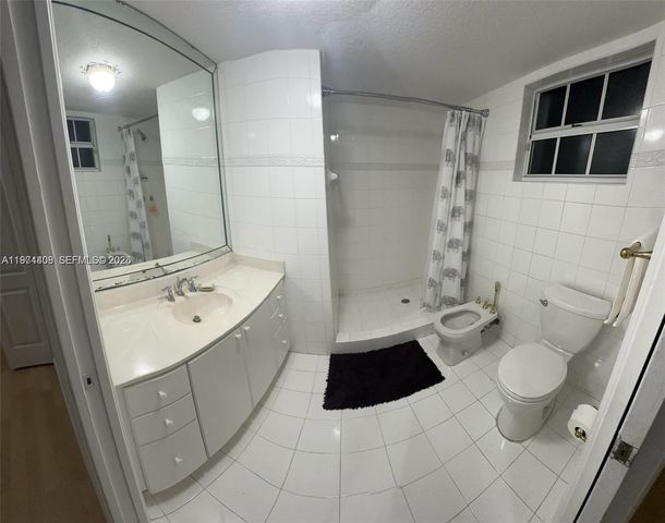 87** NW 150th Ter 0, Miami Lakes, FL 33018