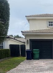 87** NW 150th Ter 0, Miami Lakes, FL 33018