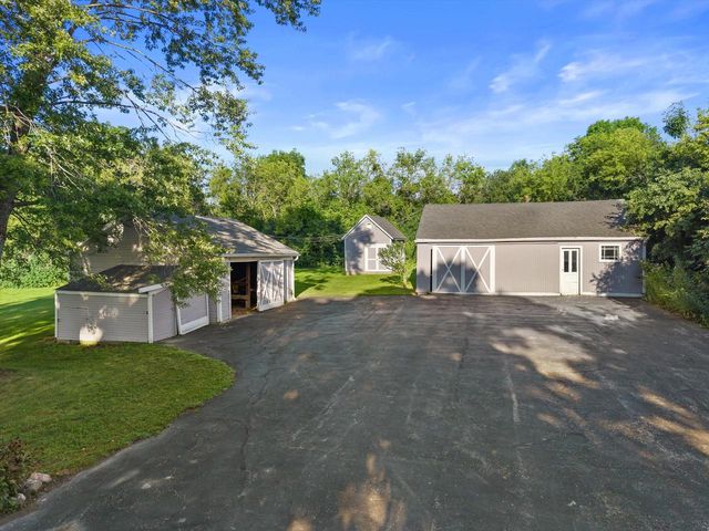 7582 S 51st STREET, Franklin, WI 53132