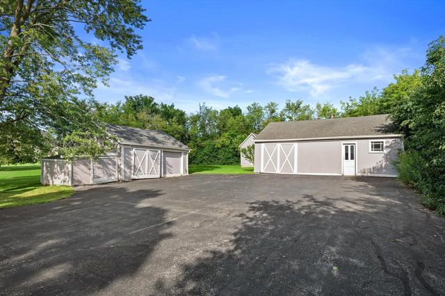 7582 S 51st STREET, Franklin, WI 53132