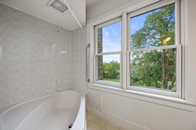7582 S 51st STREET, Franklin, WI 53132