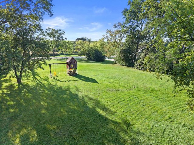 7582 S 51st STREET, Franklin, WI 53132