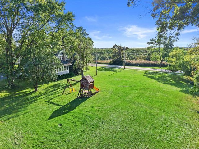 7582 S 51st STREET, Franklin, WI 53132