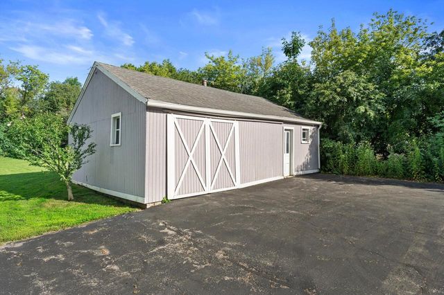 7582 S 51st STREET, Franklin, WI 53132