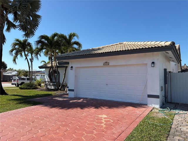20374 SW 131st Ct, Miami, FL 33177