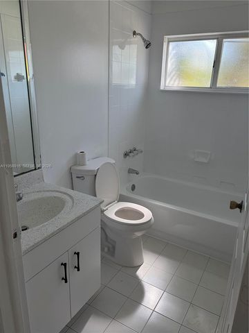 20374 SW 131st Ct, Miami, FL 33177