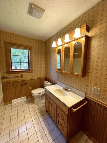 190 Sara Lane, Kennerdell, PA 16374