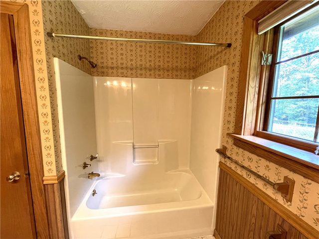 190 Sara Lane, Kennerdell, PA 16374