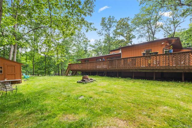 11 Cliff Court, Monroe, NY 10950