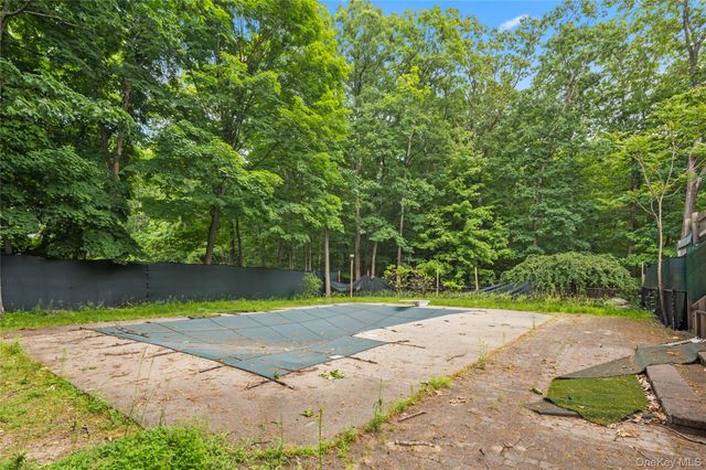 11 Cliff Court, Monroe, NY 10950