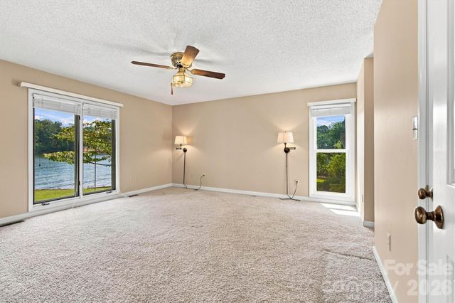 9109 Clement Circle, Terrell, NC 28682