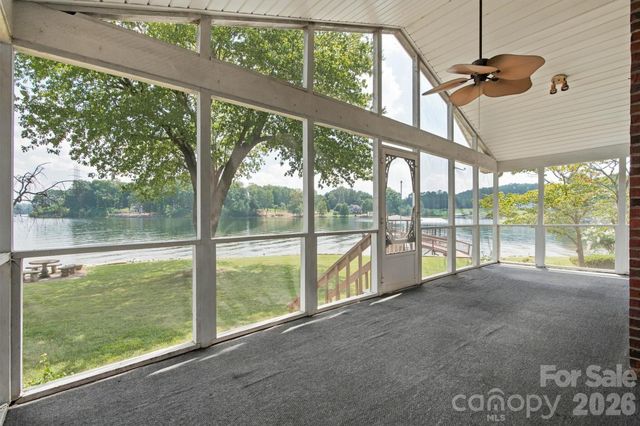 9109 Clement Circle, Terrell, NC 28682