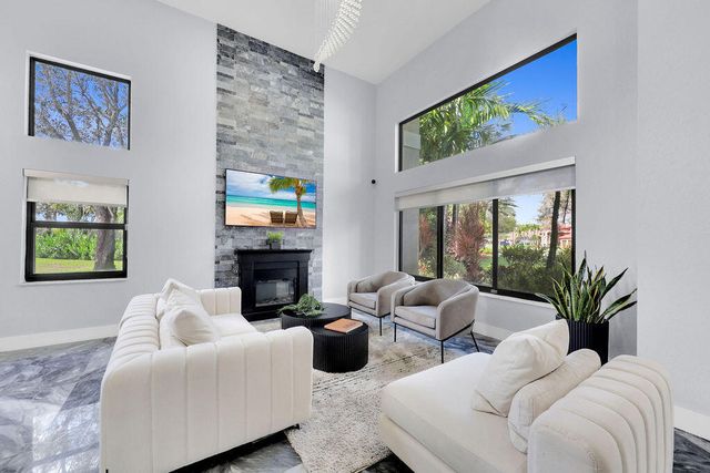 3541 Carlton Lane, Davie, FL 33330