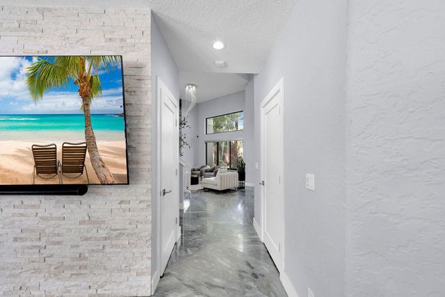 3541 Carlton Lane, Davie, FL 33330