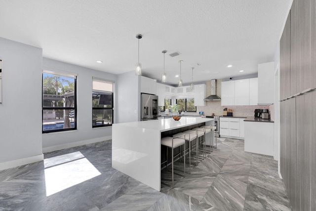 3541 Carlton Lane, Davie, FL 33330